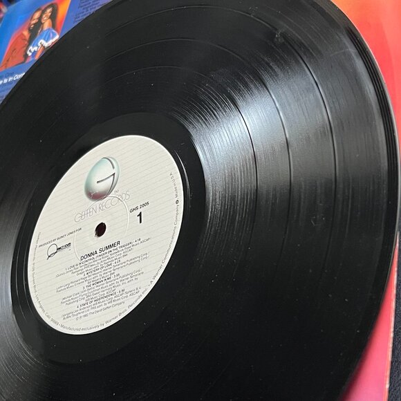 Donna Summer - Love Is In Control (Finger On The Trigger) 1982 Geffen Records - Picture 11 of 15